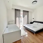 Finella Charming Бари
