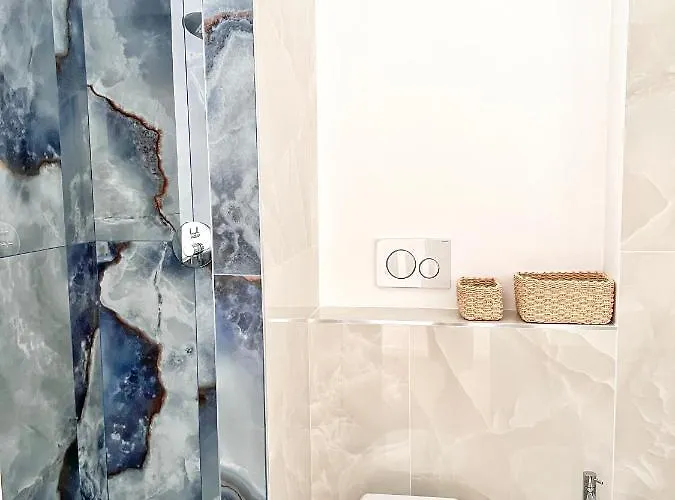 Finella Charming 3* Bari